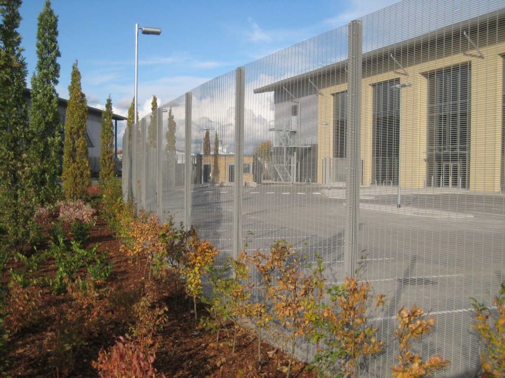 rigid Mesh fencing surrounding college