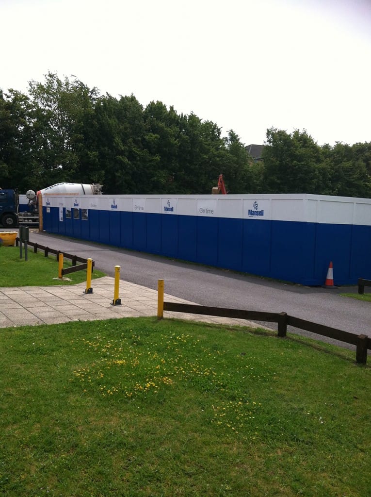 low commercial fencing and bollards